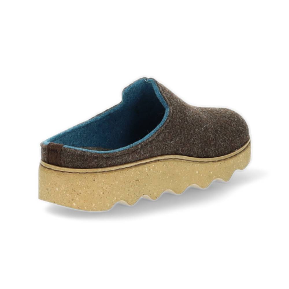bruine pantoffel