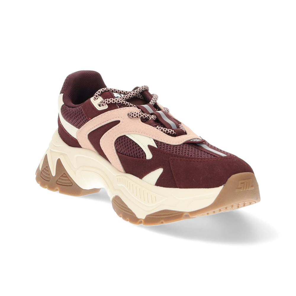bordeaux sneaker