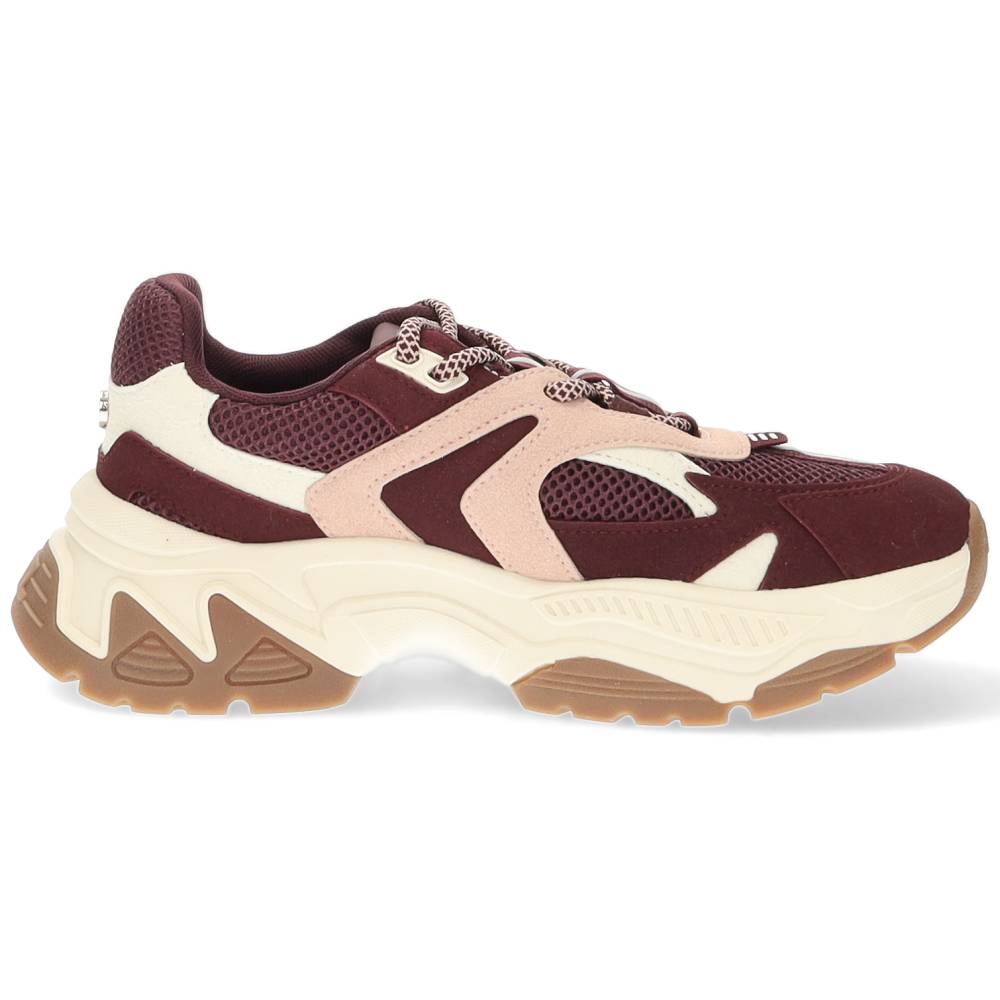bordeaux sneaker