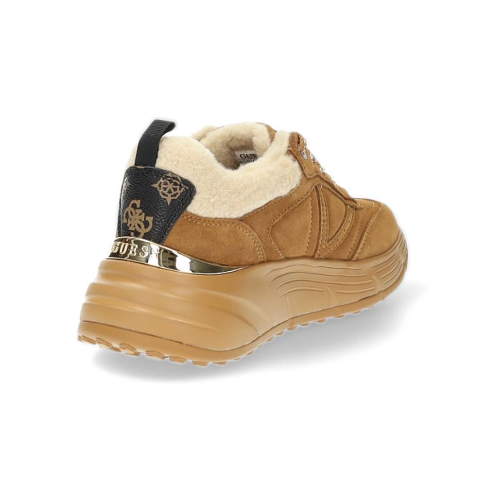 cognac sneaker