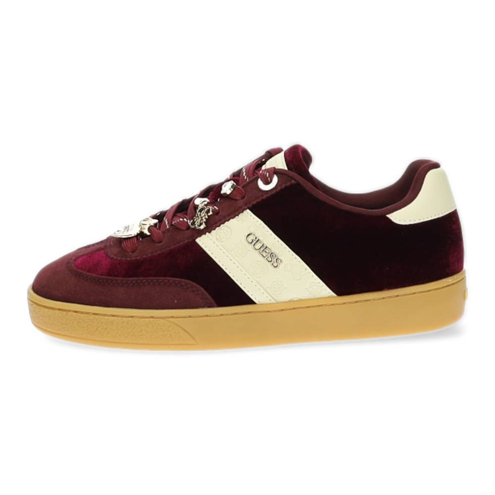 bordeaux sneaker