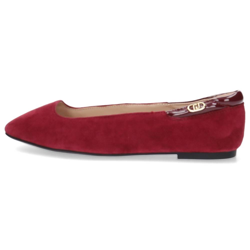 bordeaux ballerina