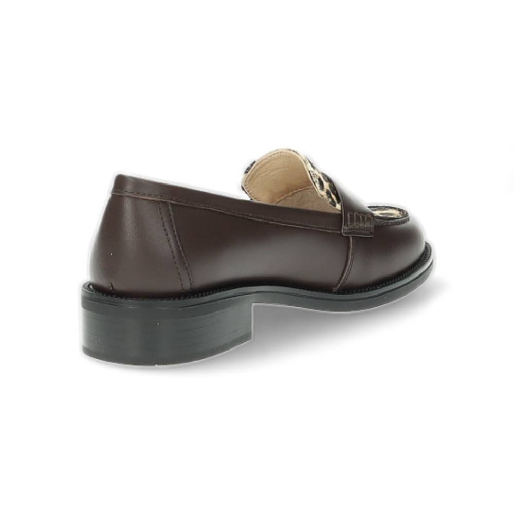 bruine mocassin