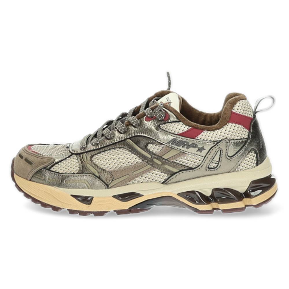 taupe sneaker