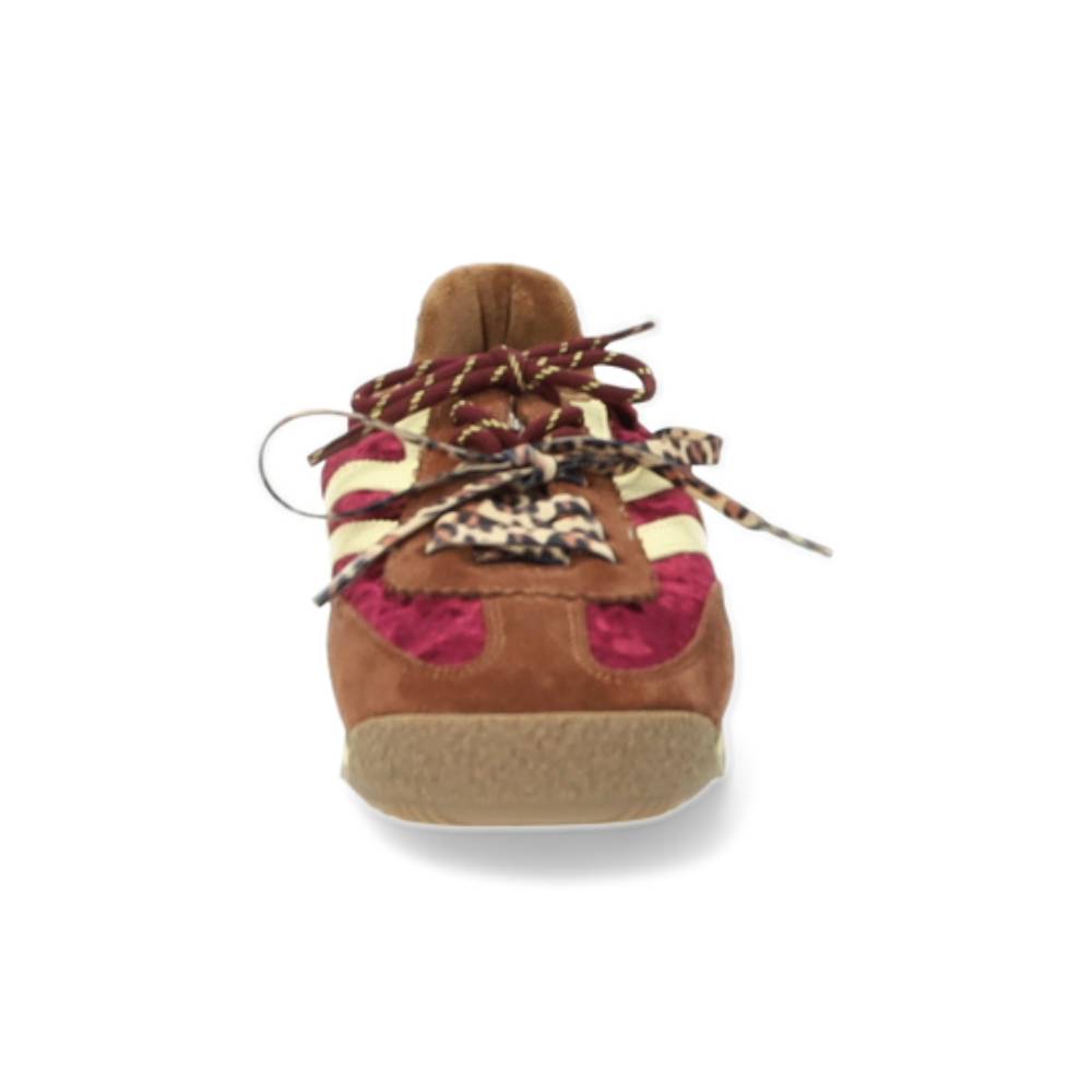 bordeaux sneaker