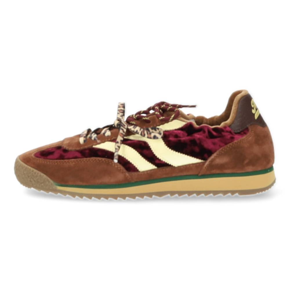 bordeaux sneaker