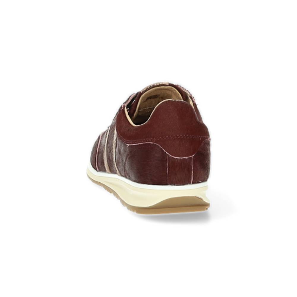 bordeaux sneaker