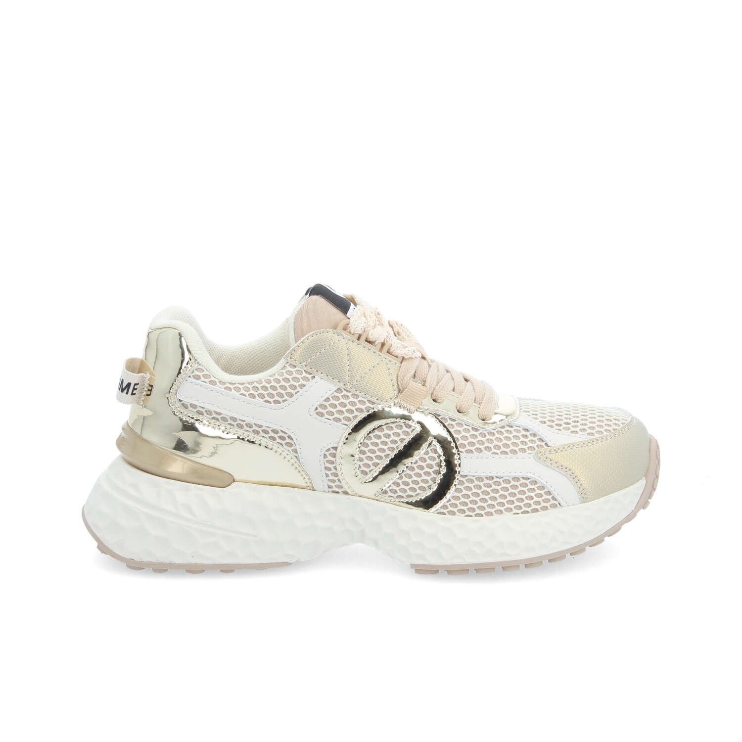 Ecru sneakers