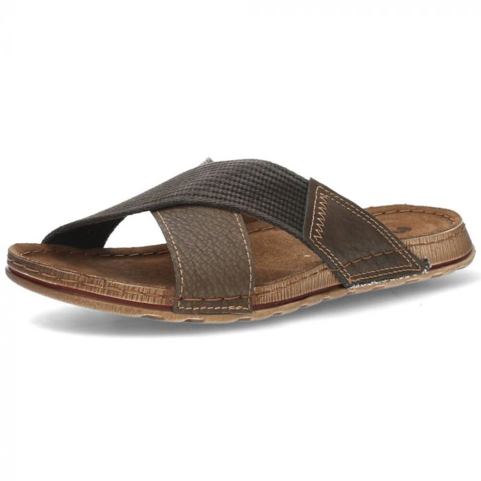 Bruine slippers van Inblu | BENT.be